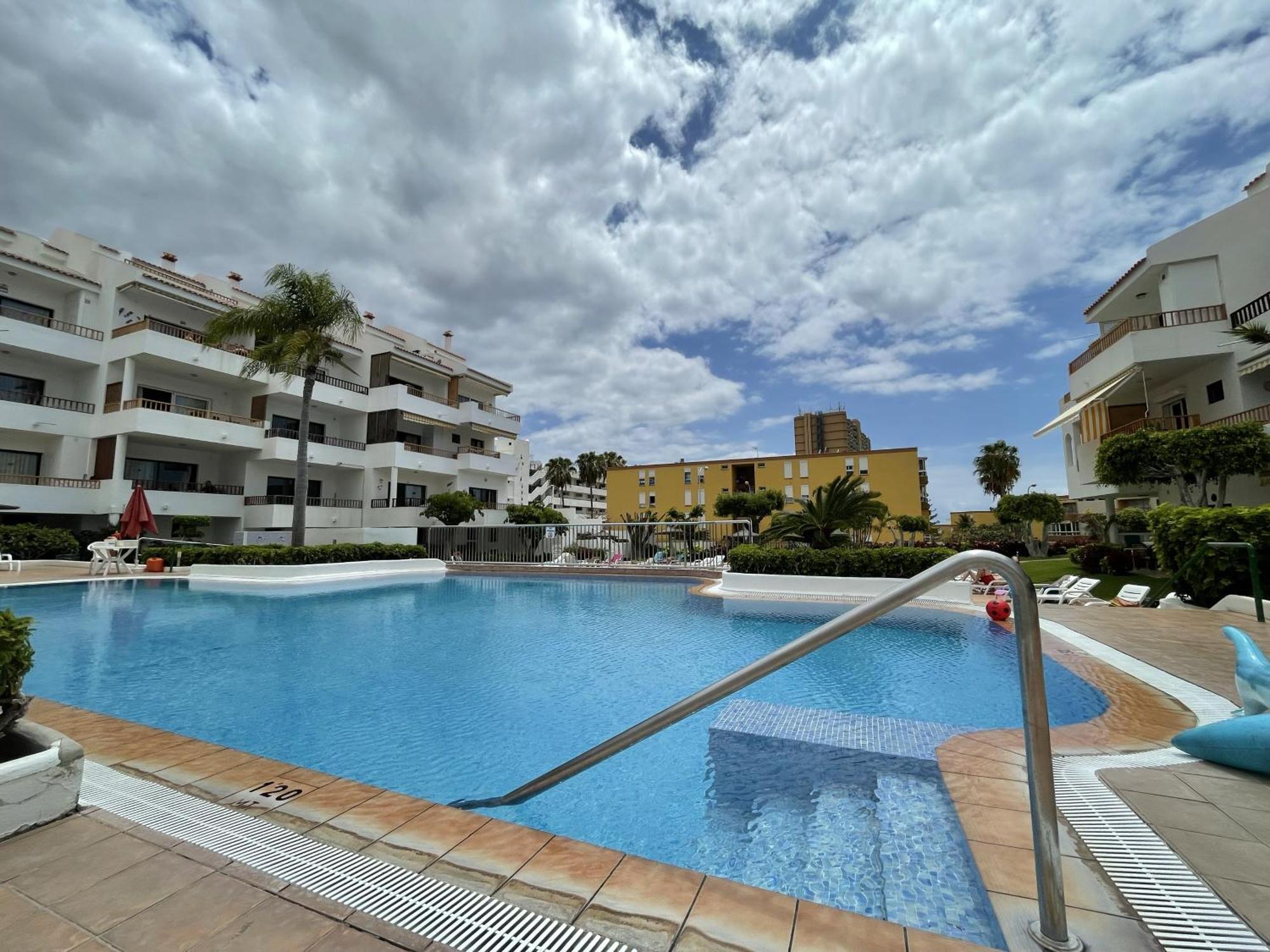 Pool Views Terrace Daire Los Cristianos  Dış mekan fotoğraf