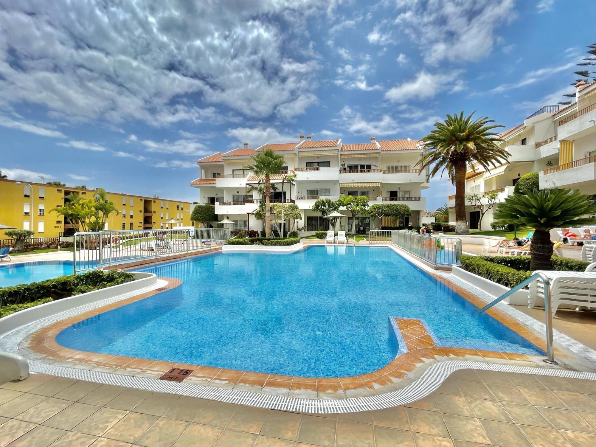 Pool Views Terrace Daire Los Cristianos  Dış mekan fotoğraf