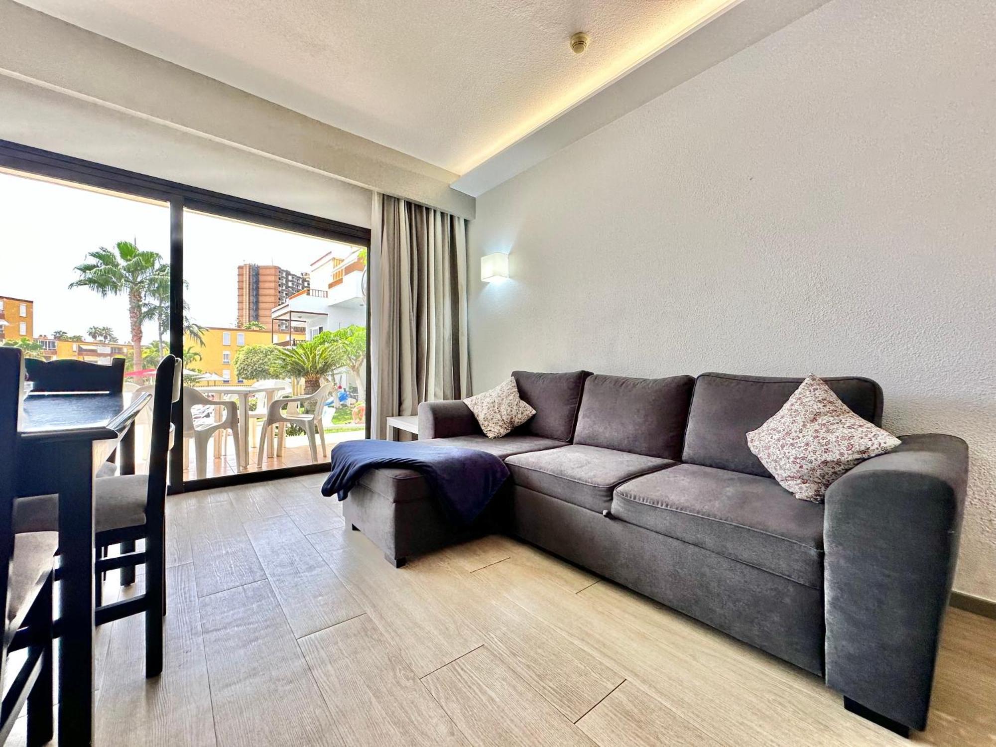 Pool Views Terrace Daire Los Cristianos  Dış mekan fotoğraf